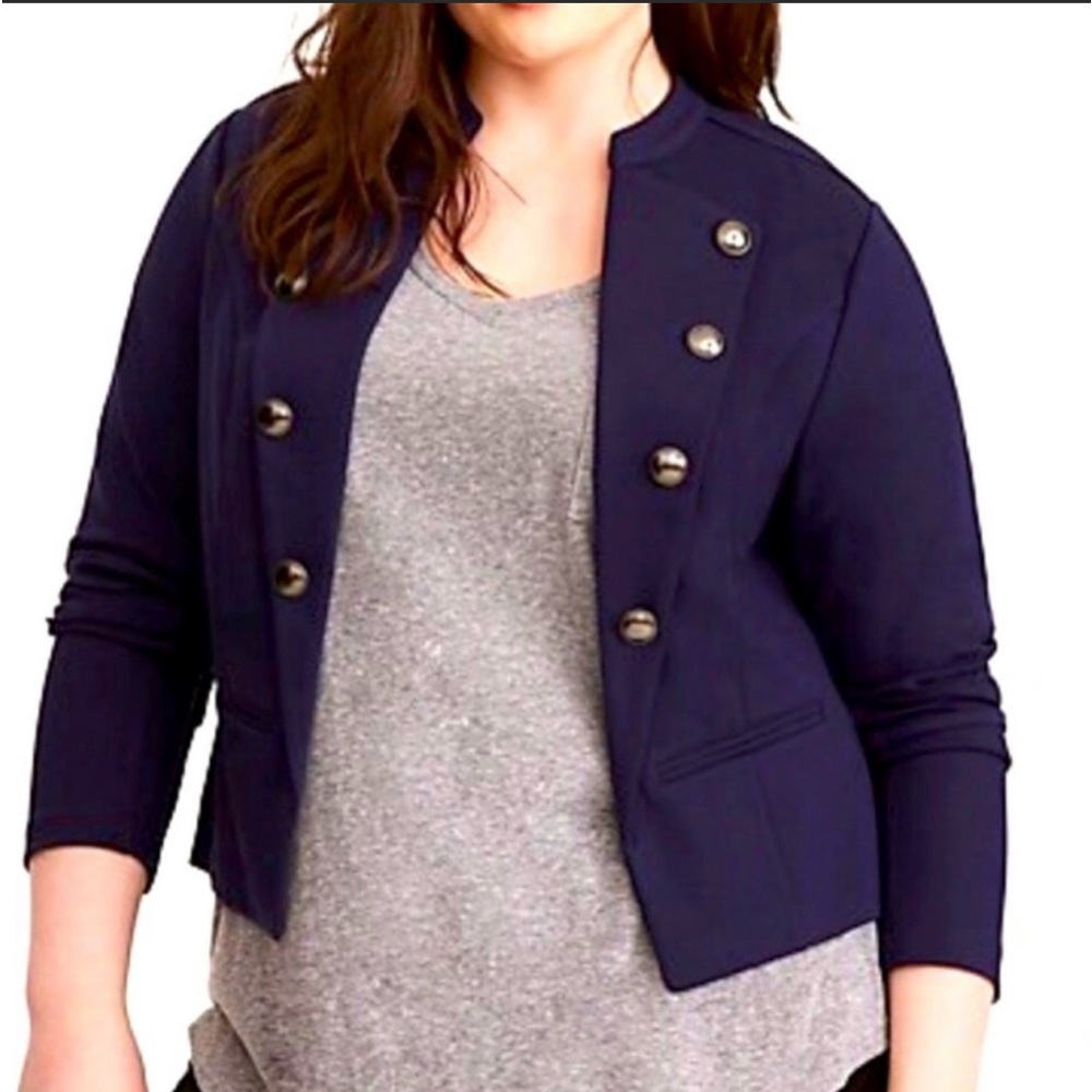 NWT TORRID CROPPED NAVY BLUE BLAZER  LOTS OF DETAIL SEE PICTURES